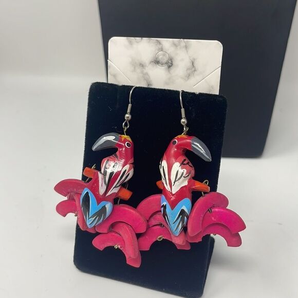 Vinatge Handmade Pink Wood Parrot Earring - Picture 3 of 6